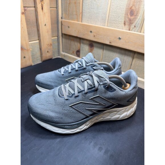 New Balance Fresh Foam 680v8 Mens 8.5 / Womens 10 Extra Wide 4E Gray main image 11